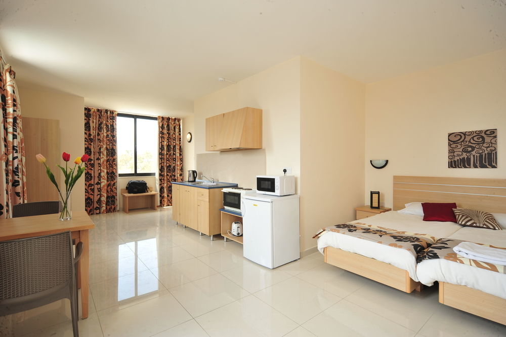Hotel Dean Hamlet 3*