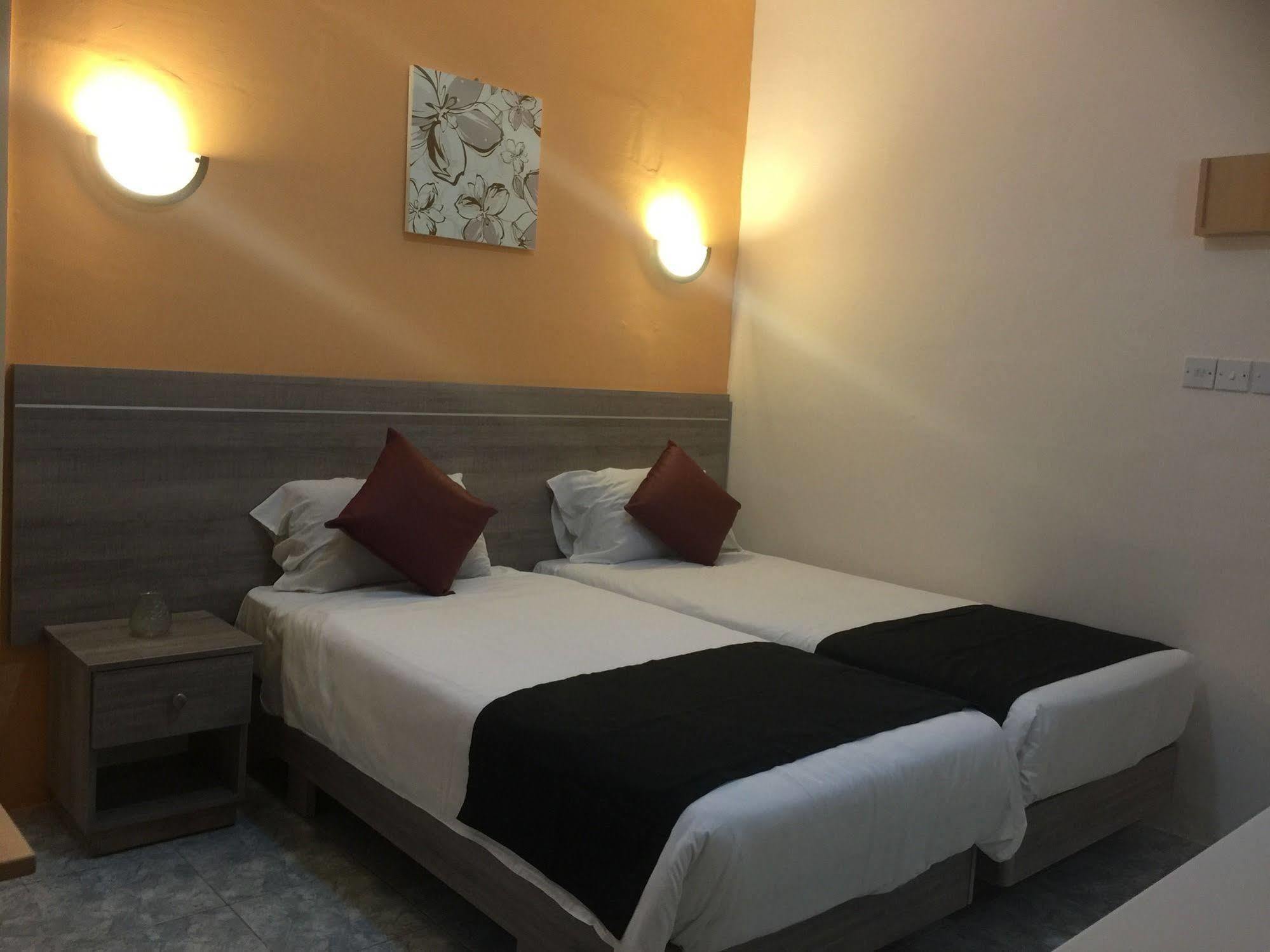 Hotel Dean Hamlet 3*